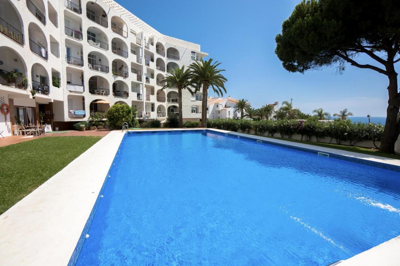 Modern Apartment Stunning Sea Views And Pool Nerja Buitenkant foto
