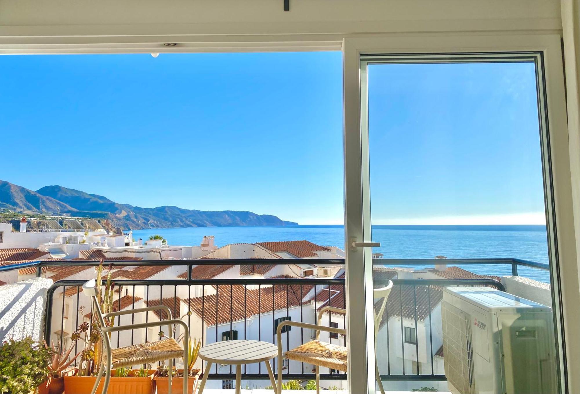 Modern Apartment Stunning Sea Views And Pool Nerja Buitenkant foto