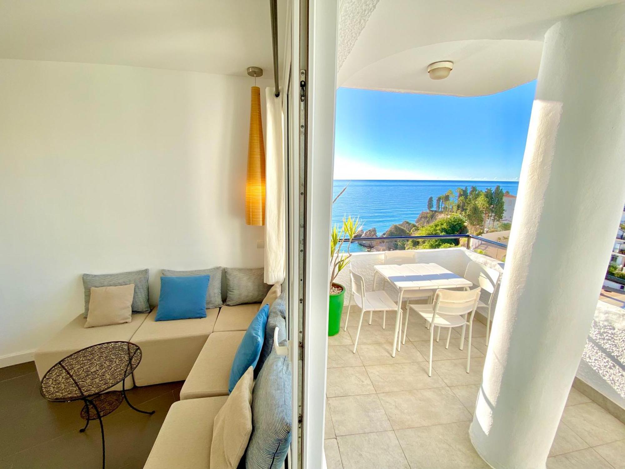 Modern Apartment Stunning Sea Views And Pool Nerja Buitenkant foto