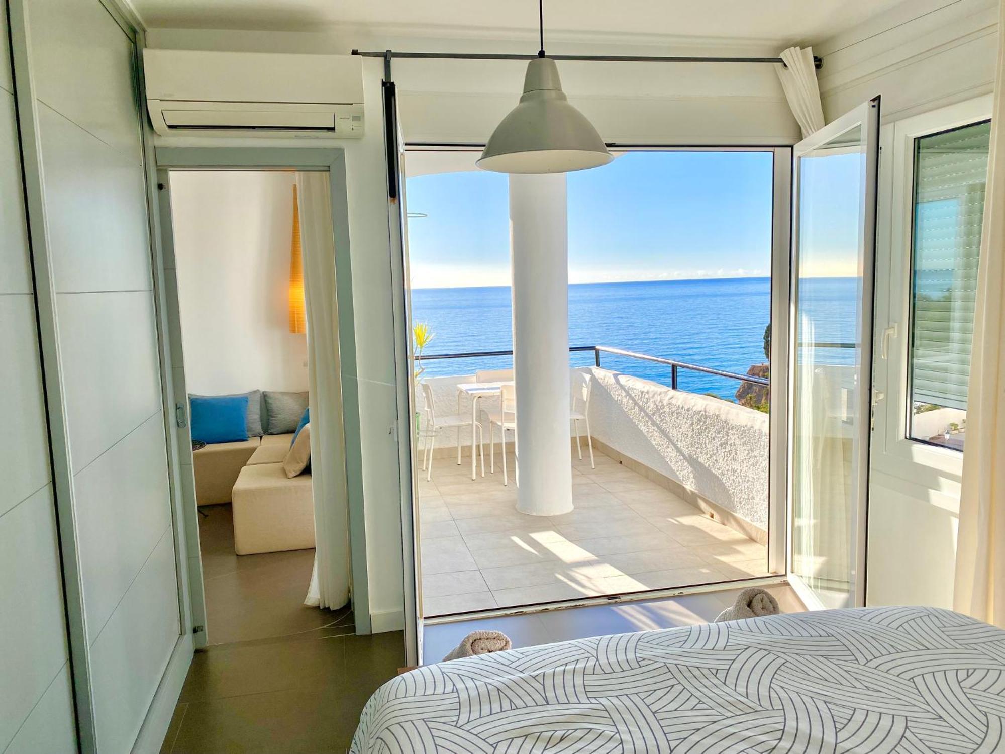 Modern Apartment Stunning Sea Views And Pool Nerja Buitenkant foto